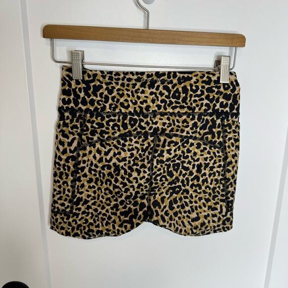 Outdoor Voices Move Free Cheetah Animal Print Biker Shorts Size Small - Picture 6 of 6
